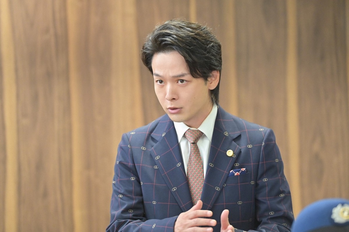 『石子と羽男』第4話　石子＆羽男、キックボード事故をめぐって検事の優乃と対決！