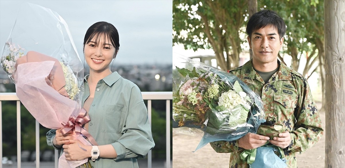 ドラマ『テッパチ!』クランクアップを迎えた(左から)白石麻衣、北村一輝