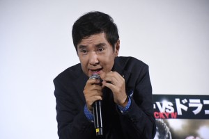 映画『ロッキーVSドラゴ：ROCKY IV』大ヒット御礼イベントに登壇した関根勤