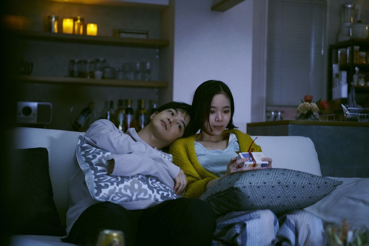 映画『もっと超越した所へ。』より鈴(趣里)&富(千葉雄大)の場面写真