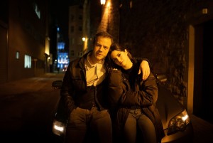 “ワンテイク”中に、本物の警官から職質のアクシデント　モザイク入りでカットせず使用『ナイトライド』