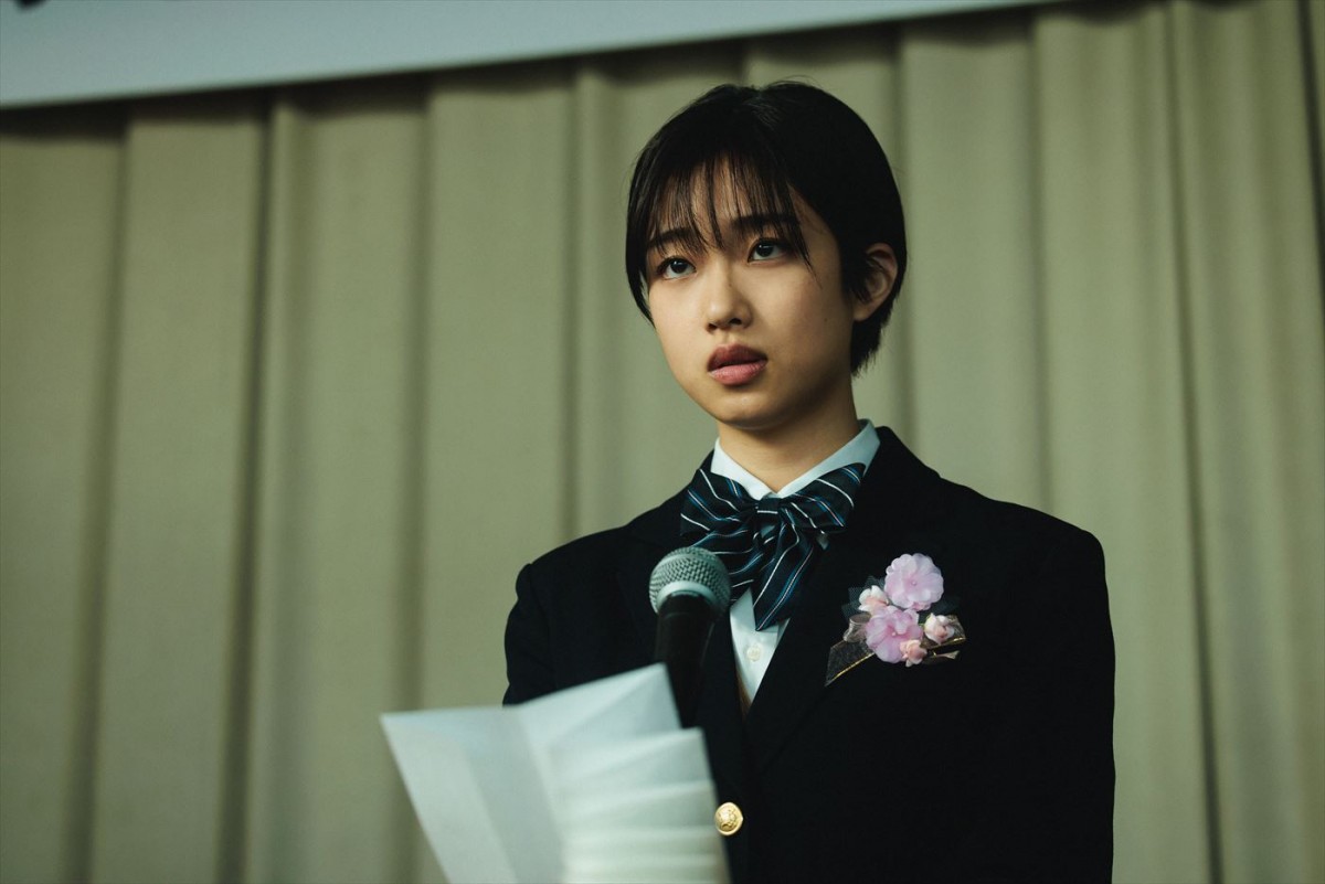 朝井リョウ原作、河合優実主演『少女は卒業しない』主題歌に20歳のシンガー・みゆな　場面写真も解禁