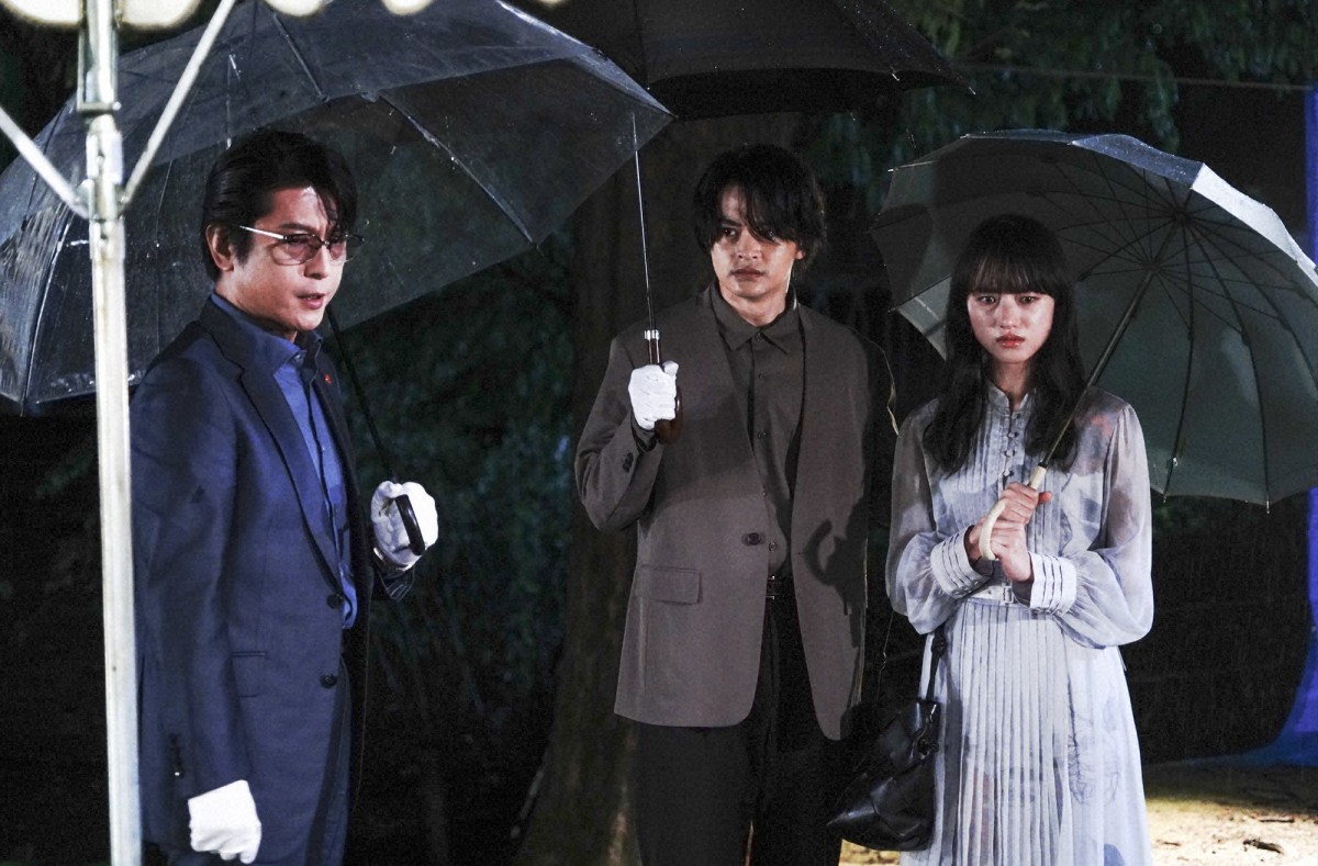『霊媒探偵・城塚翡翠』第3話　“翡翠”清原果耶＆“香月”瀬戸康史、高校で起きている連続殺人事件の謎に挑む