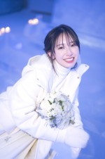 【写真】日向坂46・金村美玖、マイナス10℃の氷の教会で純白姿