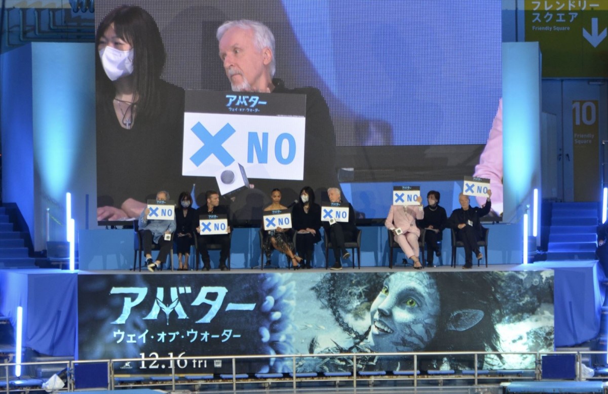 シガーニー・ウィーバー、73歳にして14歳の少女役「チャレンジングだった」
