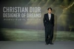 「クリスチャン・ディオール、夢のクチュリエ」展プレビューのフォトコールに登場した俳優の吉沢亮