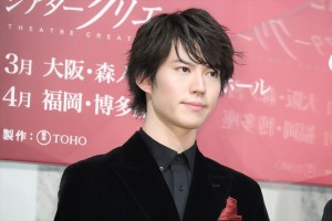 山崎大輝、舞台『ピアフ』製作発表に登場