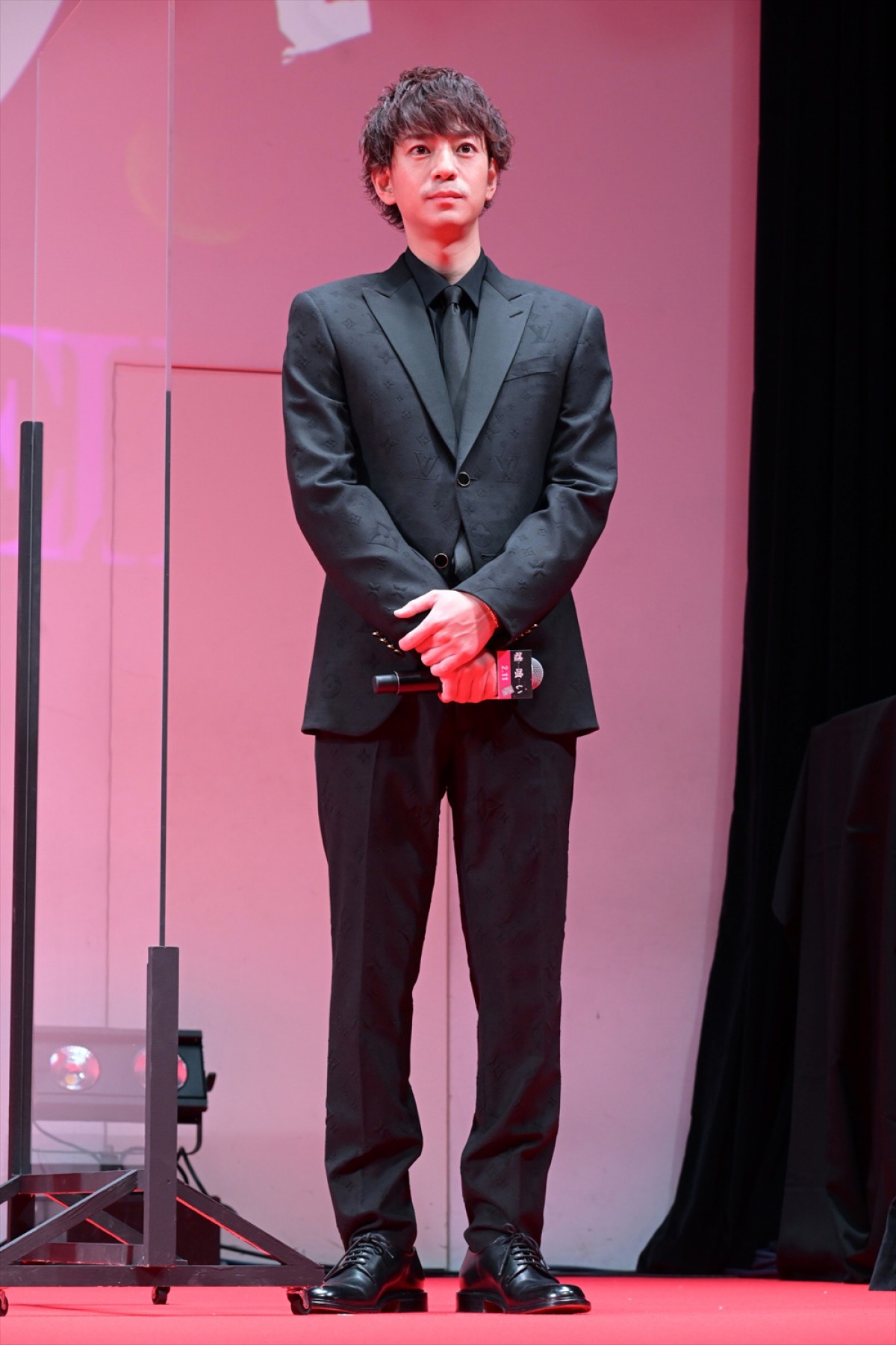 横浜流星、「原作をリスペクト」覚悟を持って銀髪に　『嘘喰い』ジャパンプレミア