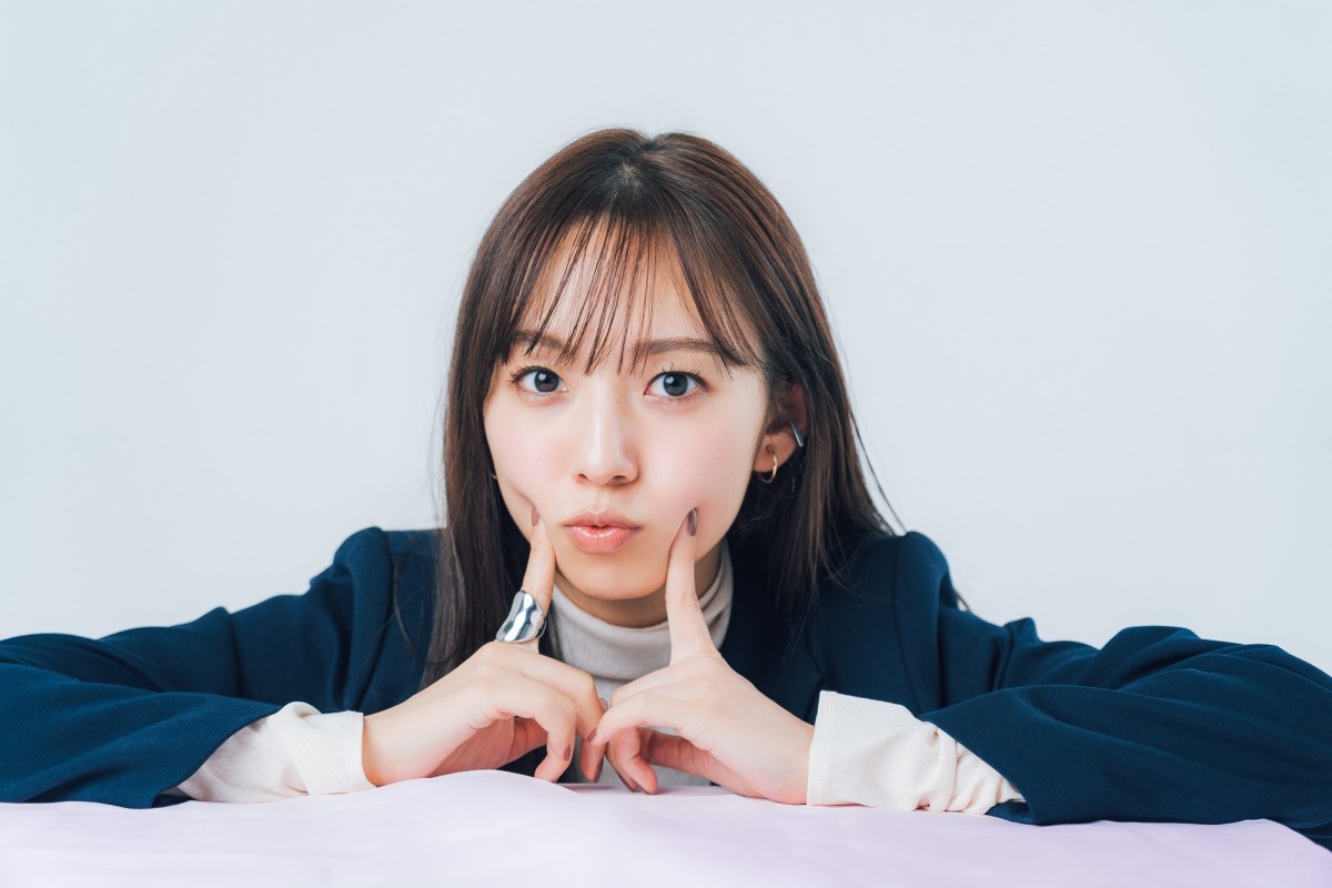 乃木坂46・新内眞衣が願う、グループ卒業後の姿「30代も楽しみ。ずっとチャーミングでいたい」