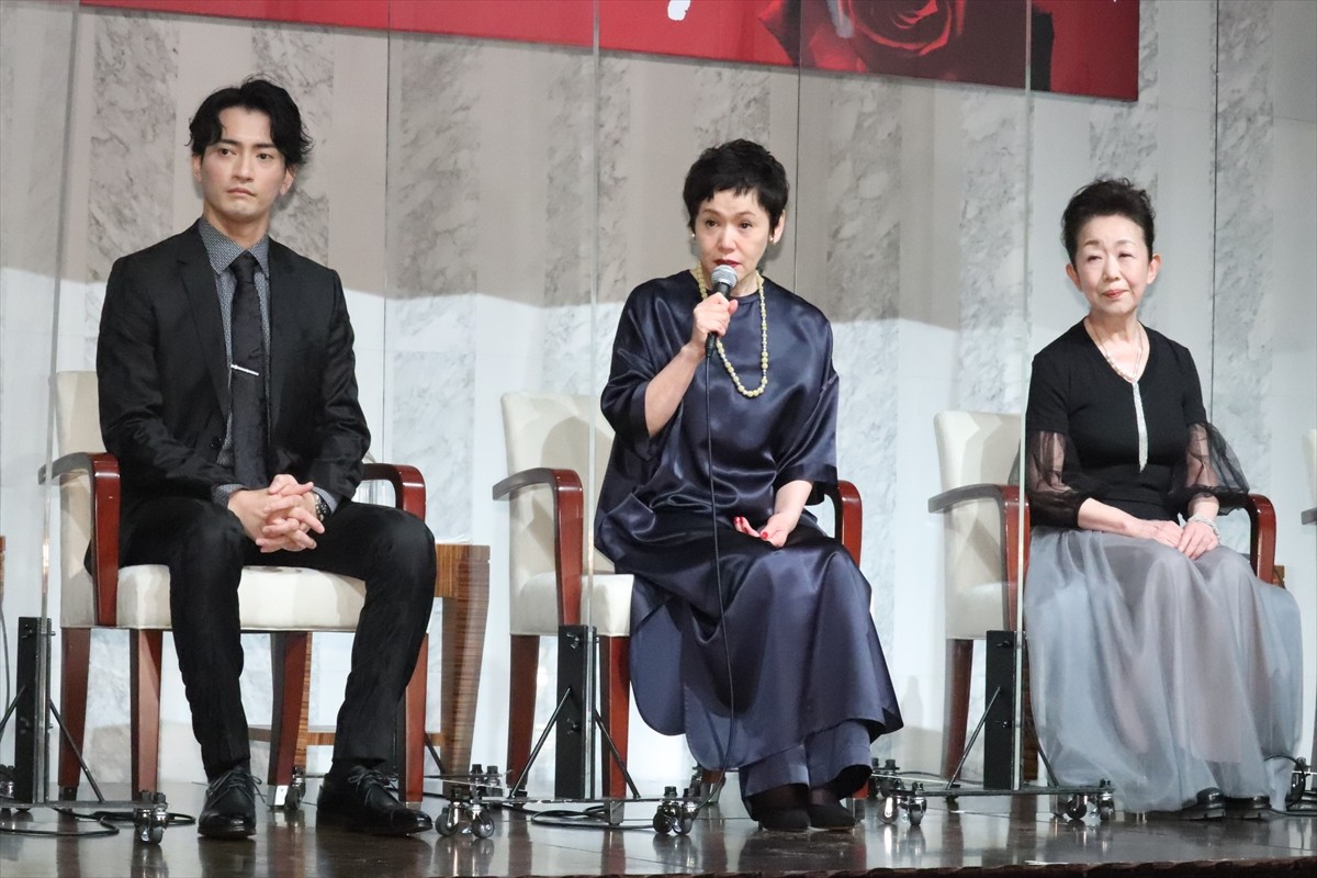 大竹しのぶ、恋の相手役「息子より若い」と苦笑いも「思い切り愛してほしい」