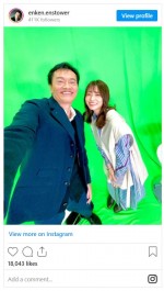 遠藤憲一と長濱ねるの2ショット　※「遠藤憲一」インスタグラム