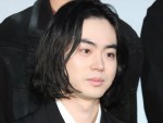 【写真】『ミステリと言う勿れ』菅田将暉ら“黒の組織”撮影オフショット「怖い」「ミステリーな世界観」