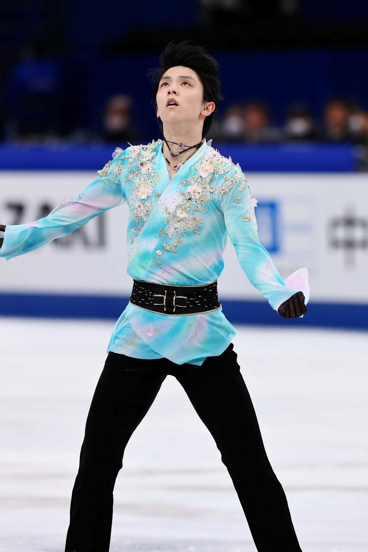 羽生結弦、宇野昌磨、鍵山優真が華麗に舞う！『フィギュアスケートLife Vol.26』掲載カット