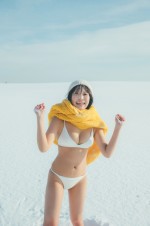 松下玲緒菜2nd写真集より