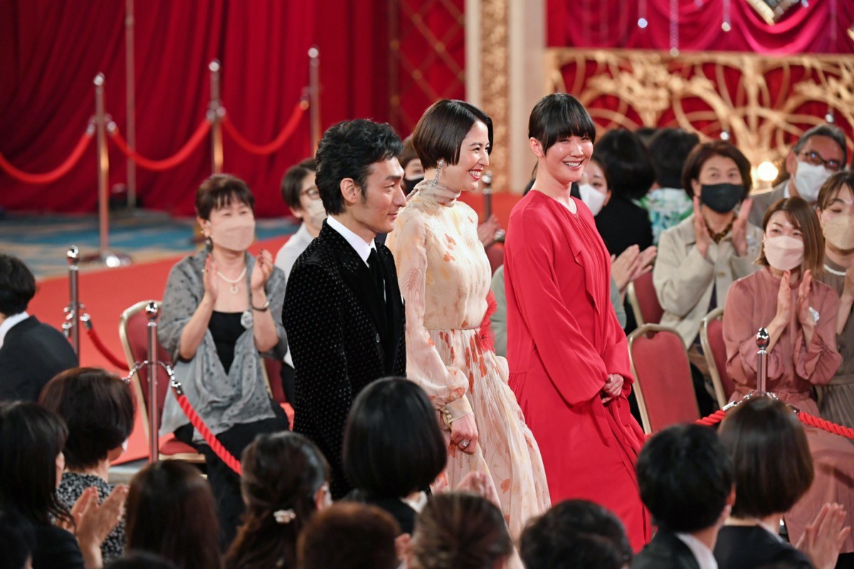 ＜第45回日本アカデミー賞＞豪華俳優・女優陣、レッドカーペットに華やかな装い