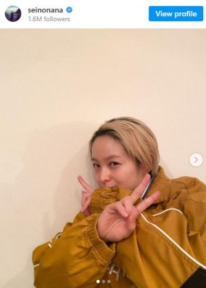 清野菜名、“金髪ショート”に反響「髪型可愛い」「超カワイイ」