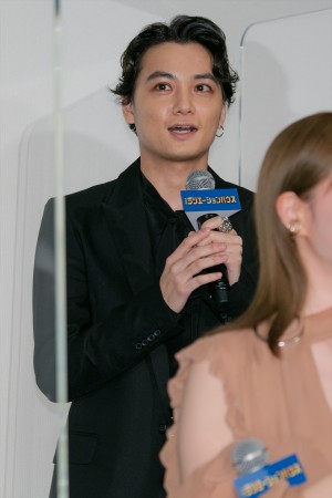 矢野聖人、『劇場版ラジエーションハウス』完成披露舞台あいさつに登場