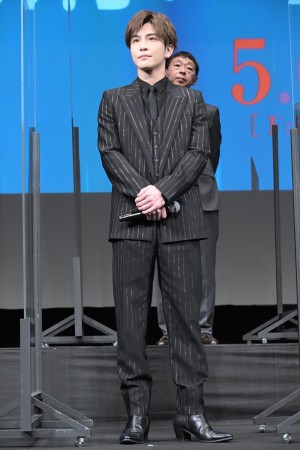 岩田剛典、映画『死刑にいたる病』完成披露試写会に登場