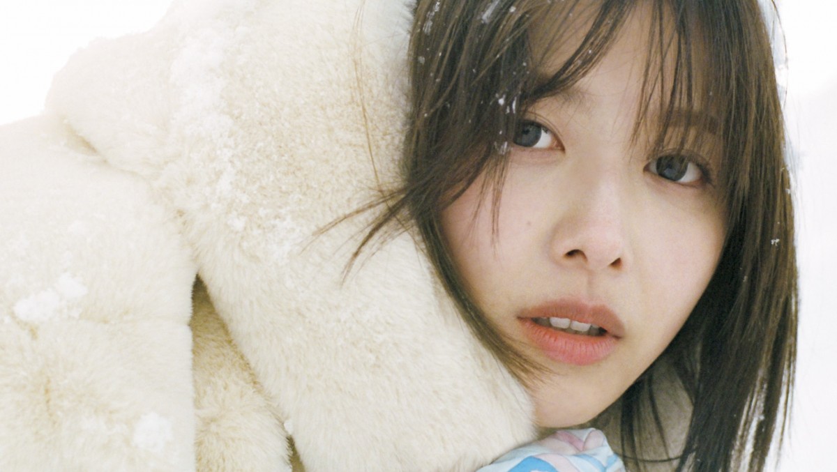 櫻坂46・渡邉理佐、卒業メモリアルブック 帯文コメント＆裏表紙公開