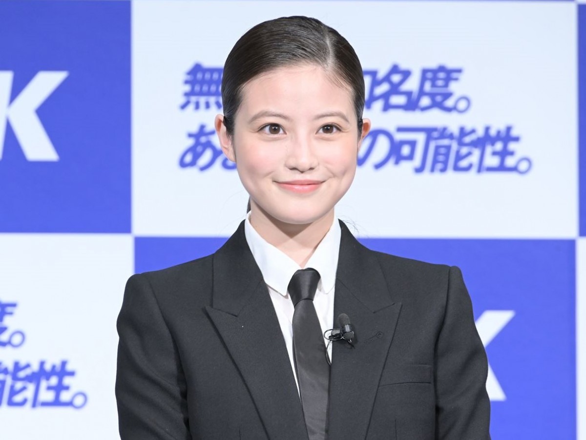 今田美桜、マニッシュなスーツスタイル＆ヘアで登場！　最近始めたことを報告