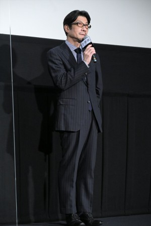 映画『冬薔薇』完成披露上映会に出席した阪本順治監督