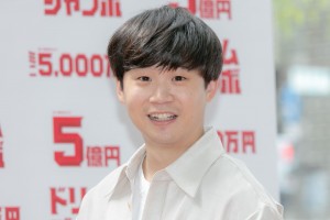 「ドリームジャンボ宝くじ」「ドリームジャンボミニ」発売記念イベントに出席した矢本悠馬