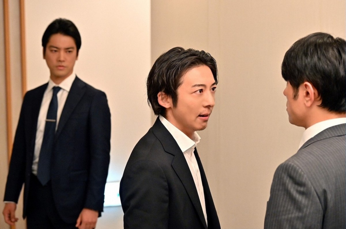 『インビジブル』第4話　“志村”高橋一生、絵画盗難事件と通り魔事件の繋がりを知らされる