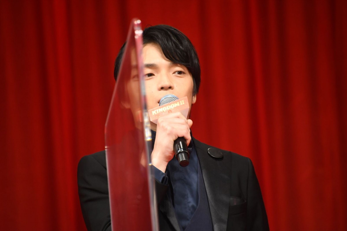 山崎賢人、盟友・吉沢亮からの絶賛に「うれしいっすね」と破顔！