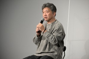 是枝裕和監督、映画『ベイビー・ブローカー』来日記念舞台挨拶に登場