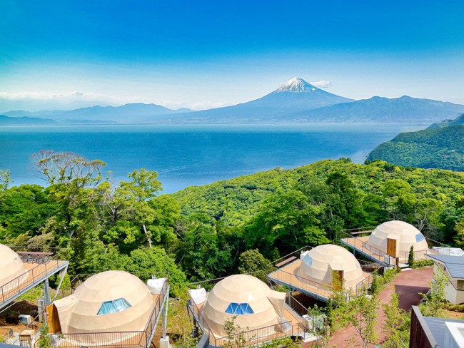 日本初の“断崖絶壁にテントが並ぶグランピング施設”静岡に誕生へ！　富士山＆駿河湾を一望