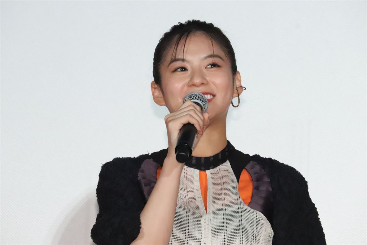 生見愛瑠、Snow Man・岩本照の身体能力を絶賛「本当に消防士でした」