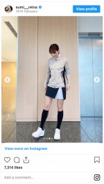 鷲見玲奈が最新のミニスカゴルフコーデを披露　※「鷲見玲奈」インスタグラム