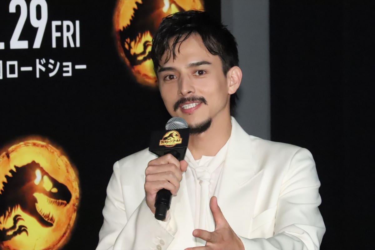 ブライス・ダラス・ハワード、『ジュラシック・ワールド』最新作で来日　レジェンドキャストとの共演に感謝
