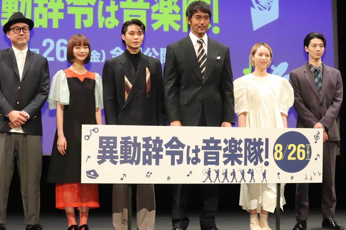 阿部寛、ドラムに初挑戦！　“苦戦”告白も清野菜名＆高杉真宙は「かっこよかった」と絶賛