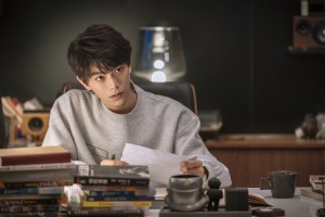 『月光変奏曲』表情豊かなツンデレ作家役　話題作が絶えないディン・ユーシーに注目