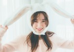 櫻坂46守屋麗奈1st写真集『笑顔のグー、チョキ、パー』裏表紙（楽天ブックス限定版）