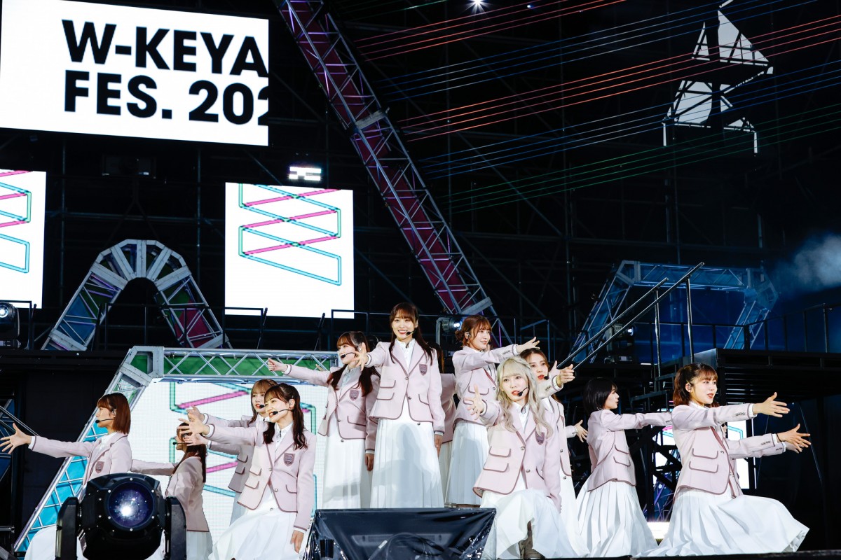 櫻坂46・尾関梨香＆原田葵が卒業セレモニー　7年間のアイドル活動に感謝