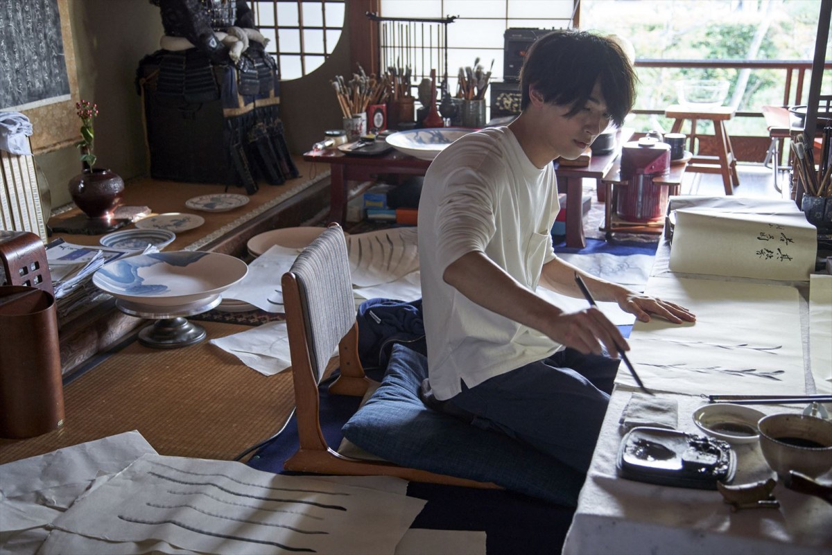 横浜流星×清原果耶『線は、僕を描く』、“水墨画”の世界を鮮やかに彩るキャラクターの場面写真公開