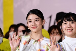 出口夏希、映画『沈黙のパレード』ジャパンプレミアイベント＆完成披露試写会舞台あいさつに登場