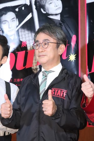 三谷幸喜、舞台『burst！〜危険なふたり～』囲み会見に登場