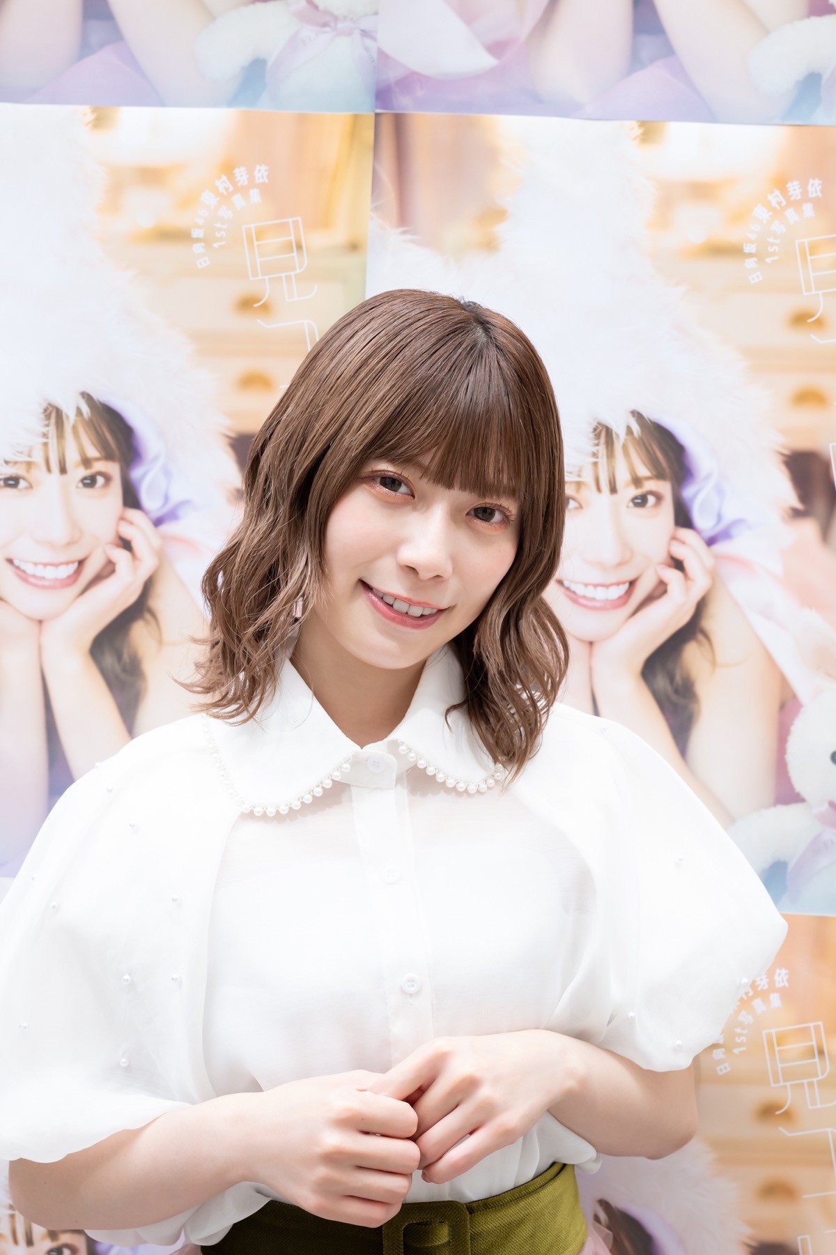 日向坂46・東村芽依、書店に並ぶ自身の写真集に感激「昔の自分では想像していなかった」