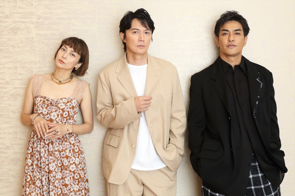 (左から)柴咲コウ、福山雅治、北村一輝