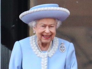 エリザベス女王が崩御　96歳