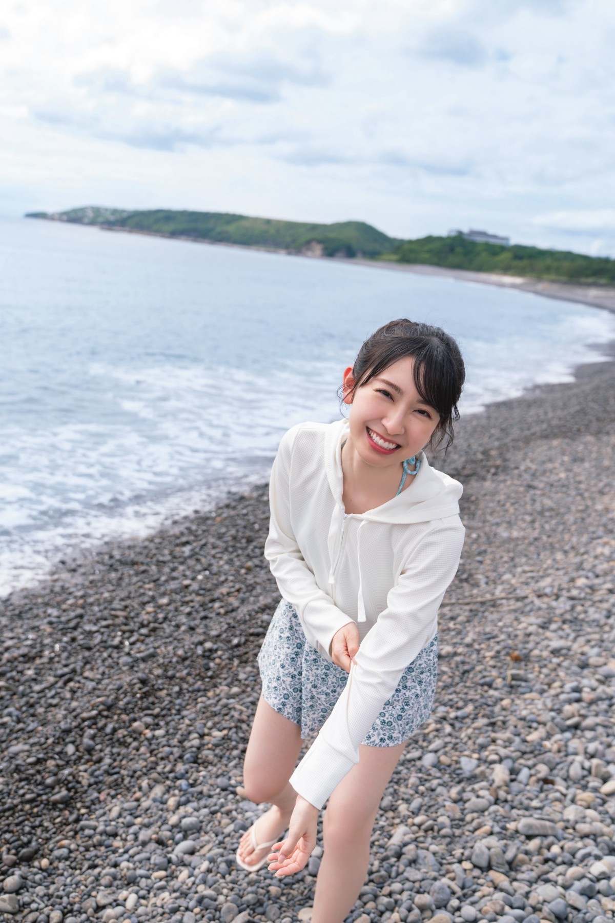 日向坂46・金村美玖、人生初の水着撮影カット公開「恥ずかしすぎて、思っていた以上に緊張」