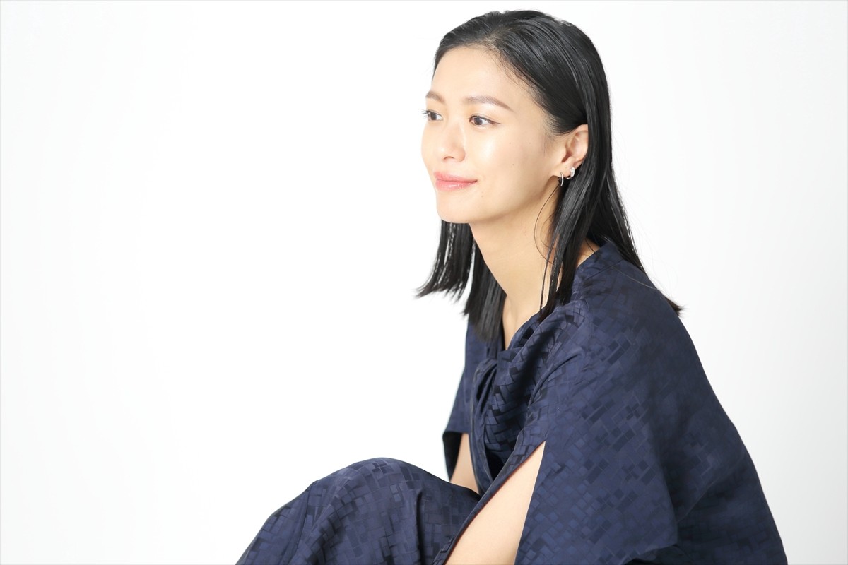 榮倉奈々「夫婦の問題は話し合ってもたぶん多くは答えが出ない」　じっと待てる関係が理想