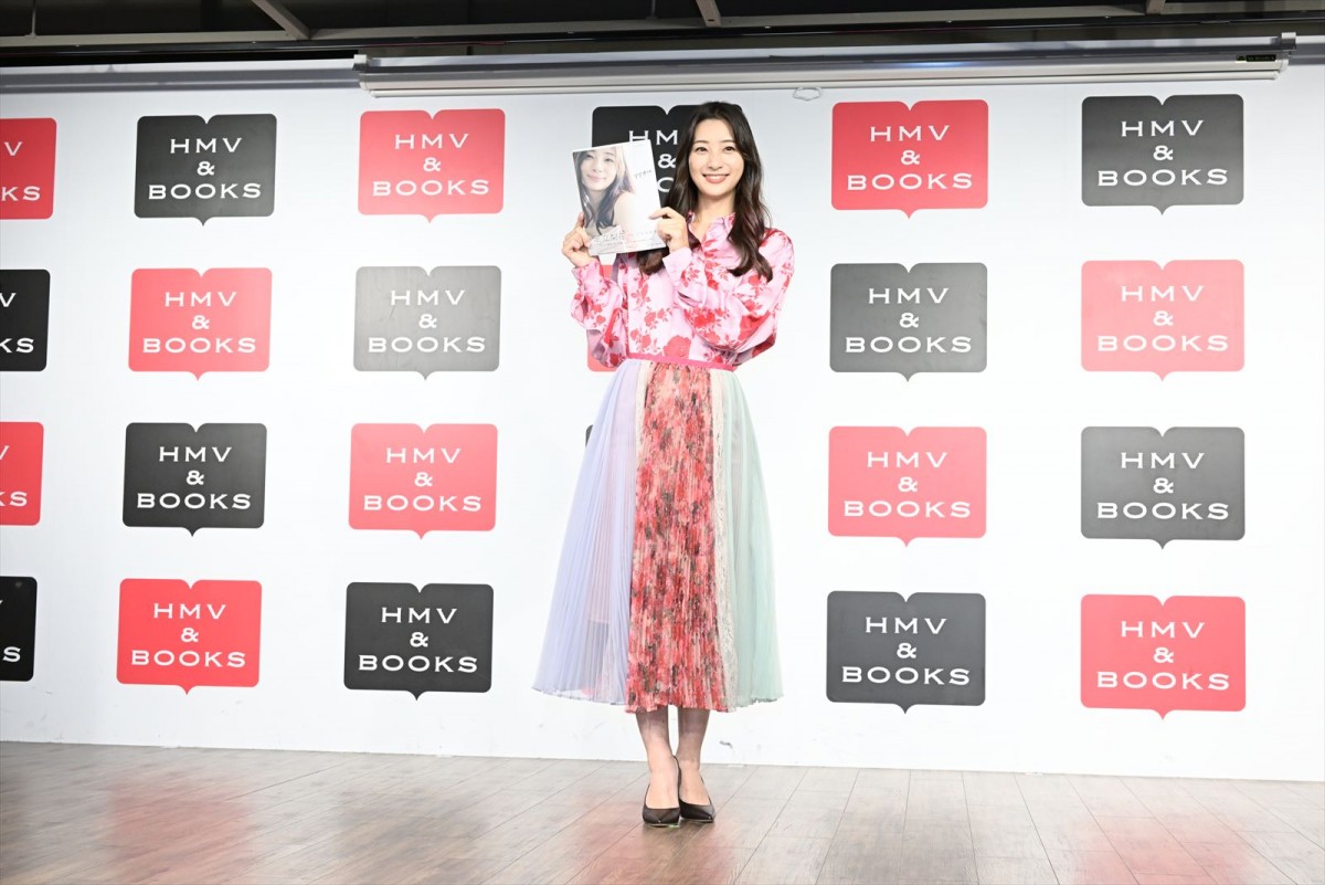 足立梨花、メモリアル写真集発売に喜び 30代は「変化を恐れず受け入れて」