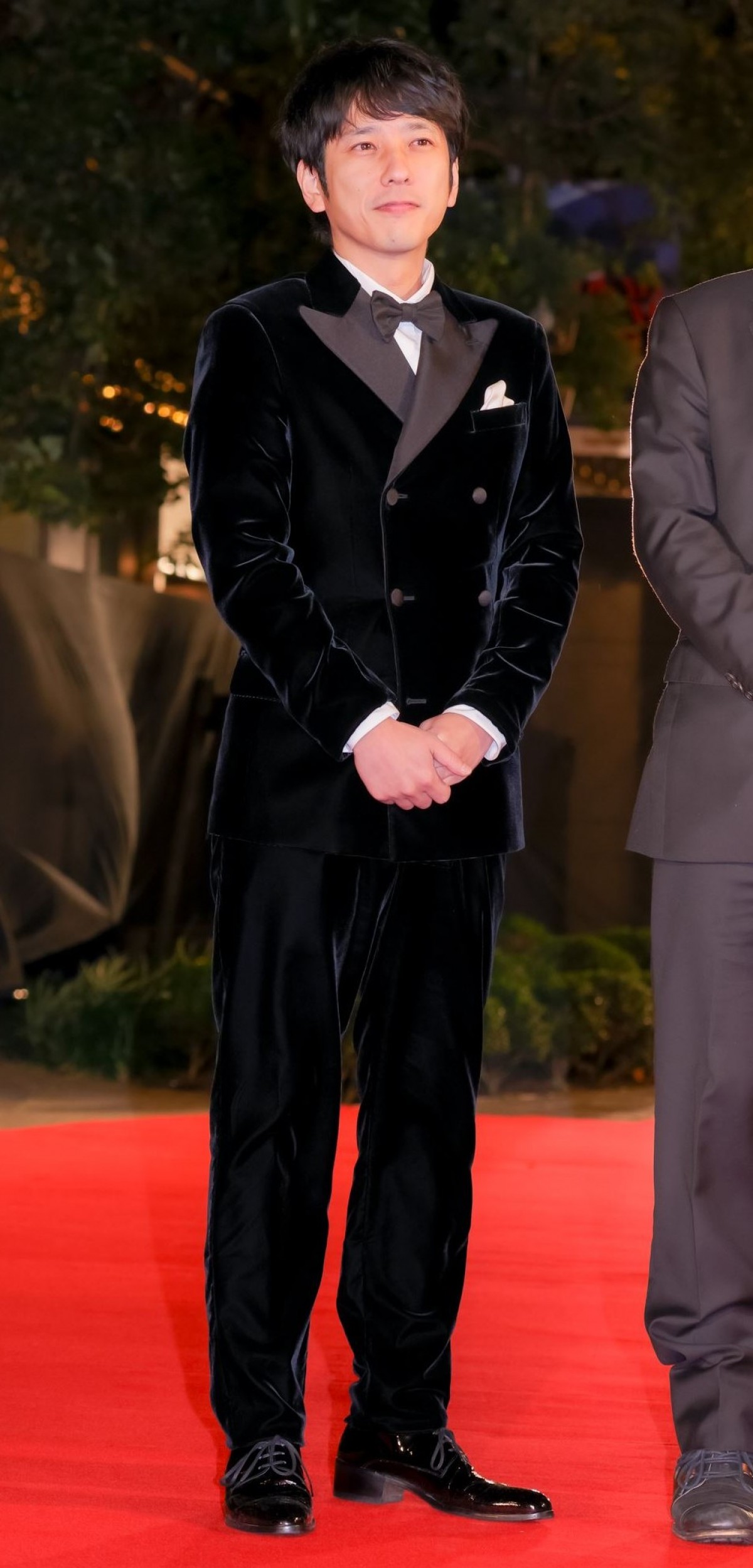 二宮和也、レッドカーペットに登場「いろんな出会いを楽しんでいただけたら」＜第35回東京国際映画祭＞
