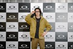 オークリーブランドアンバサダー就任記者会見に登壇した山崎賢人