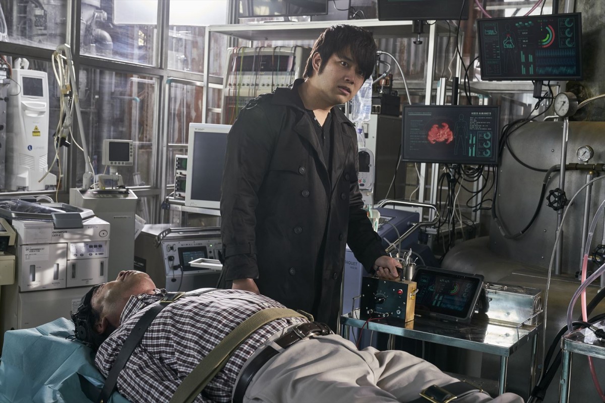 “非・特撮ヒーロー俳優”中村倫也が今、仮面ライダー作品に出演した必然