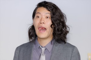 霜降り明星・粗品、『映画かいけつゾロリ　ラララ♪スターたんじょう』完成披露上映会舞台挨拶に登場